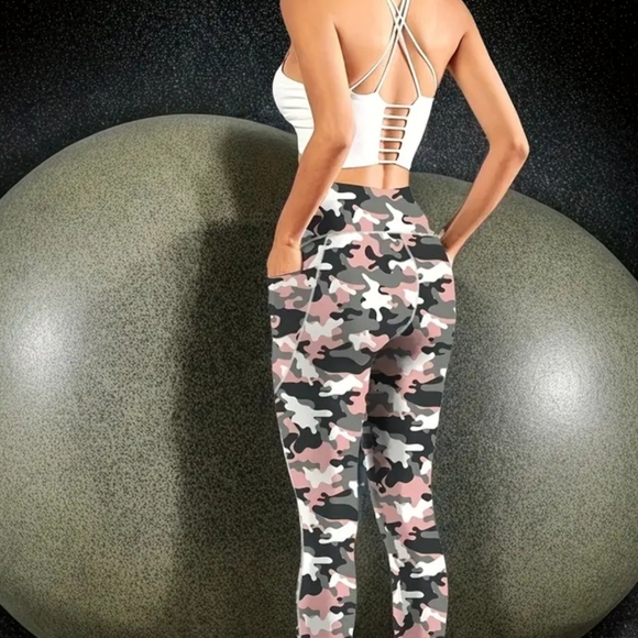 High-Rise Pink Camo Leggings for Women - Picture 3 of 3